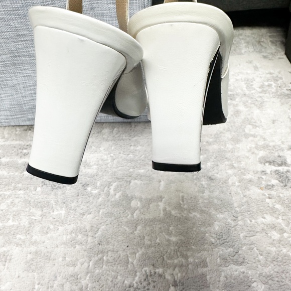 Stuart Weitzman White Leather Slingback Heels with Buckle Detail – Size 7.5 - Picture 10 of 11
